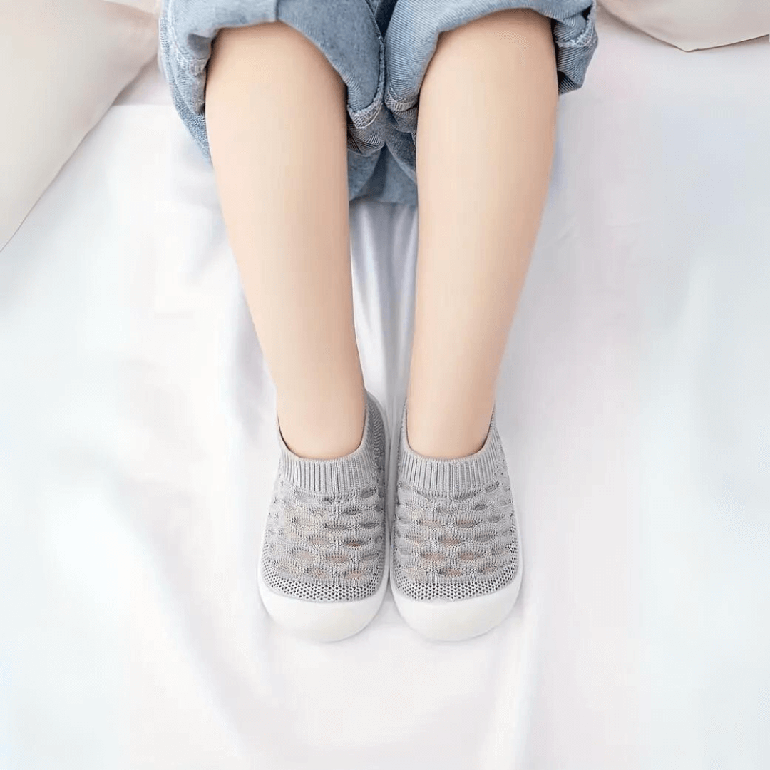 Chaussures pieds nus pour enfants saines - Apprendre à marcher naturellement