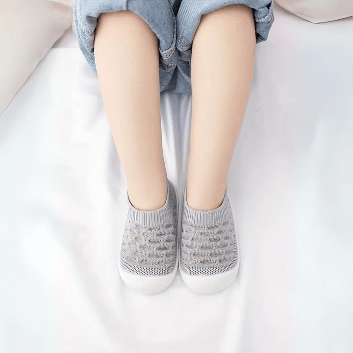 Chaussures pieds nus pour enfants saines - Apprendre à marcher naturellement