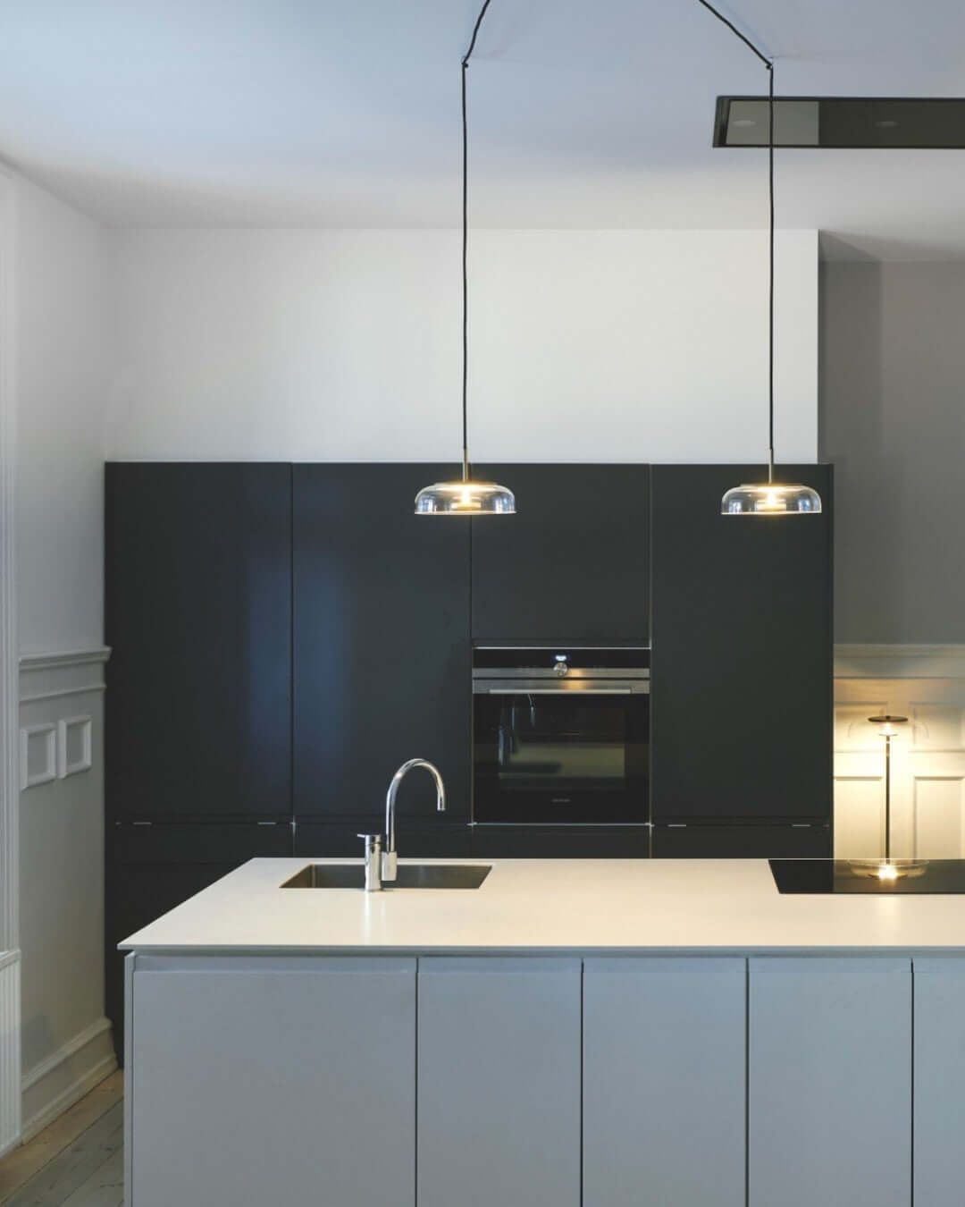 Moderne Pendelleuchte - Messing & Glas