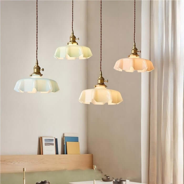 Lampe suspendue rétro fleur en verre crème