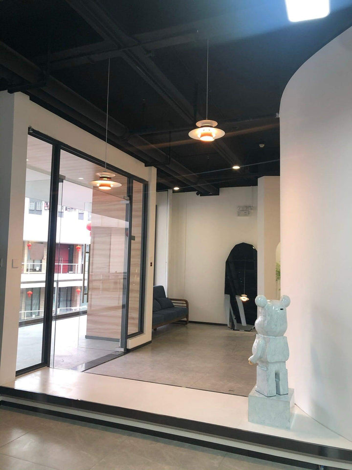 Suspension moderne en métal