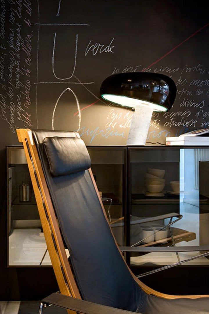 Lampe de table design en marbre