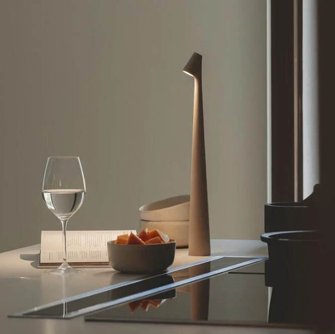 Lampe de table LED portable, dimmable, aluminium