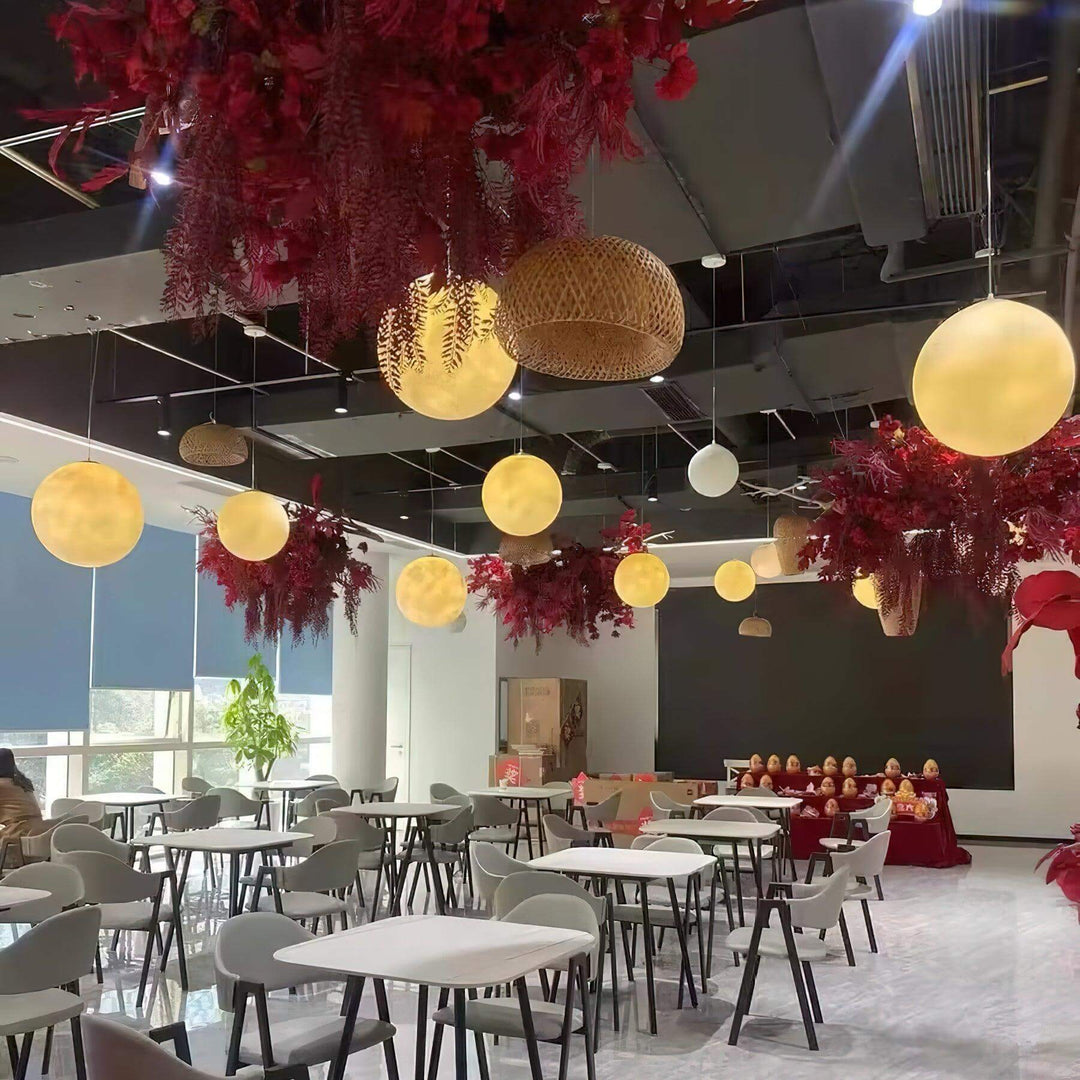 Lampe suspendue Moon au design moderne