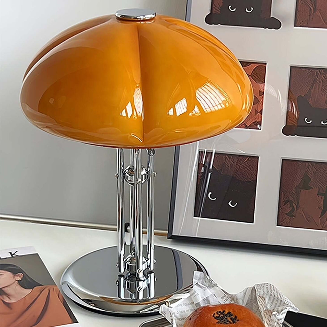 Lampe de table design champignon en verre ambré