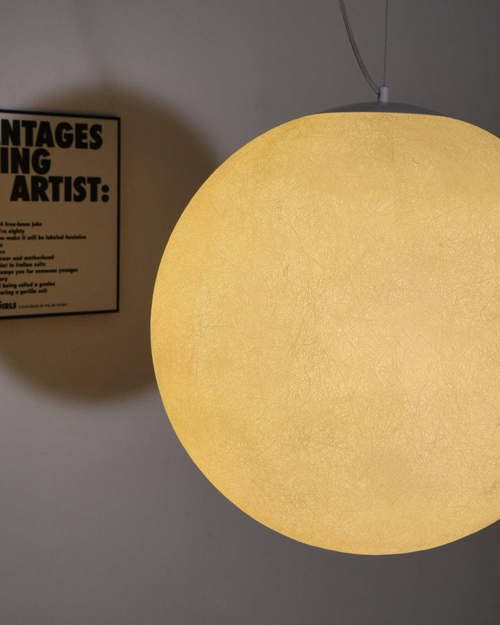 Lampe suspendue Moon au design moderne