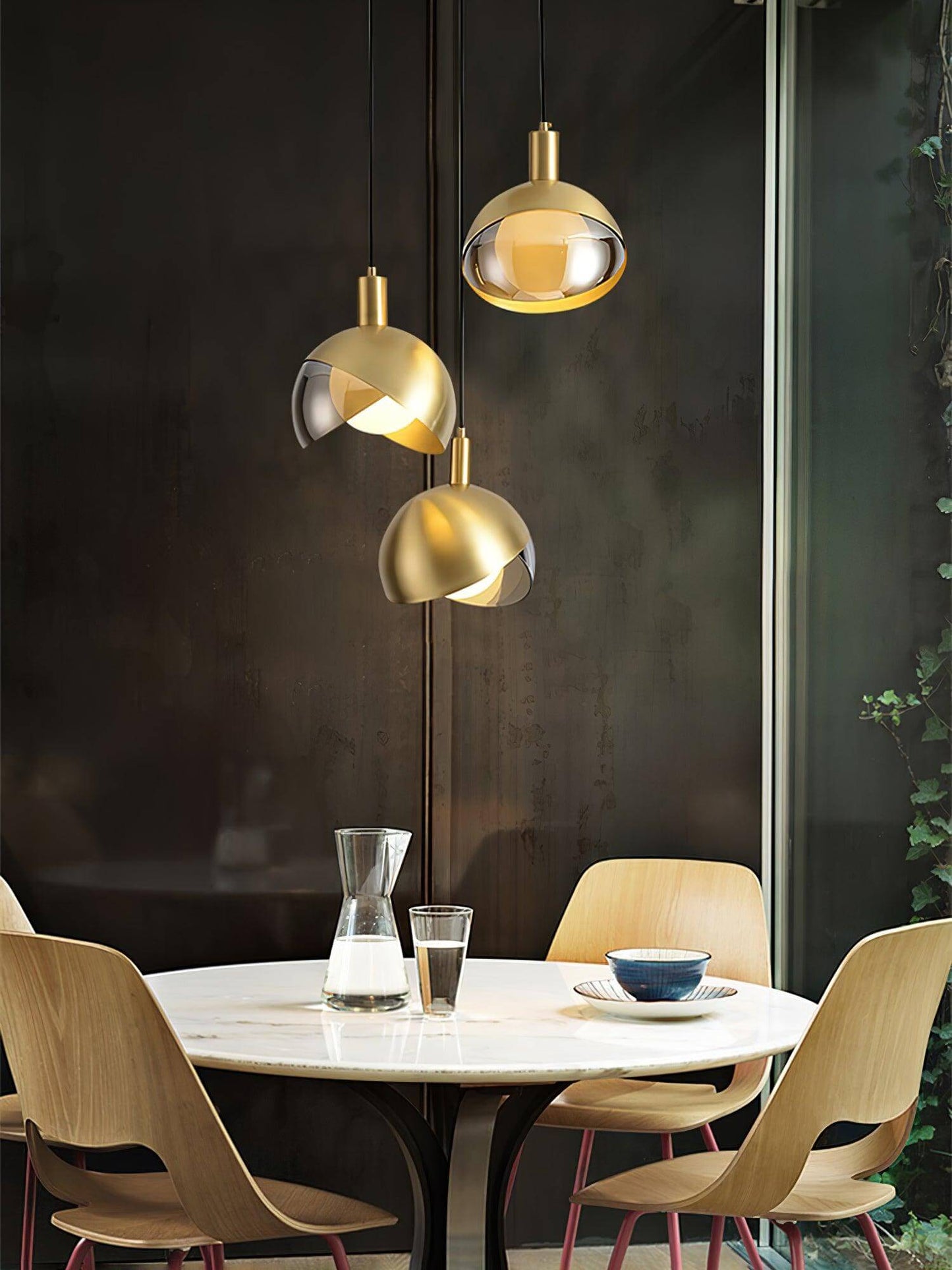 Elegante Pendelleuchte - Glas Metall Design