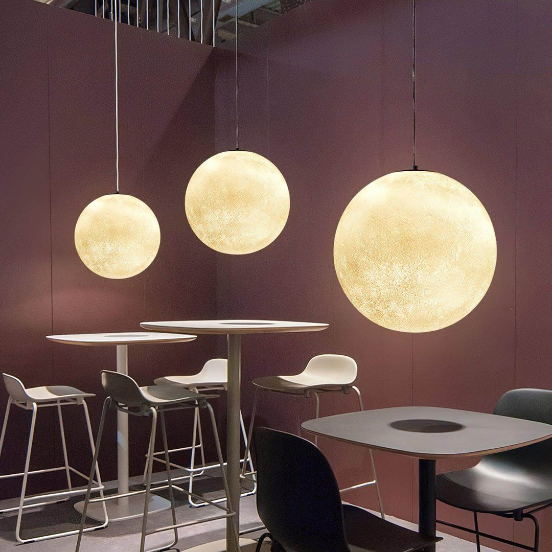 Lampe suspendue Moon au design moderne