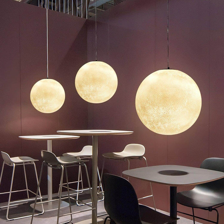 Lampe suspendue Moon au design moderne
