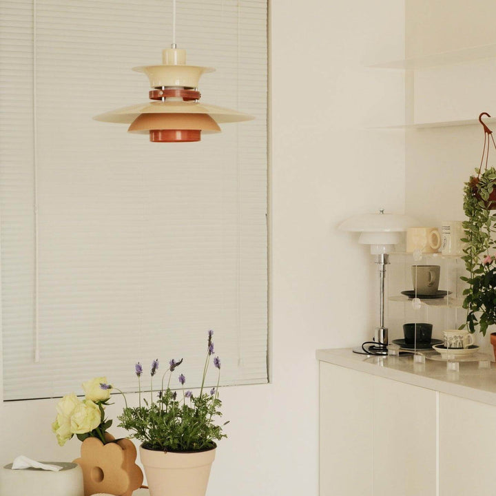 Suspension moderne en métal