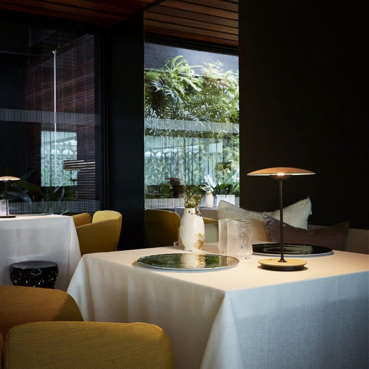 Lampe de table design moderne LED 35cm