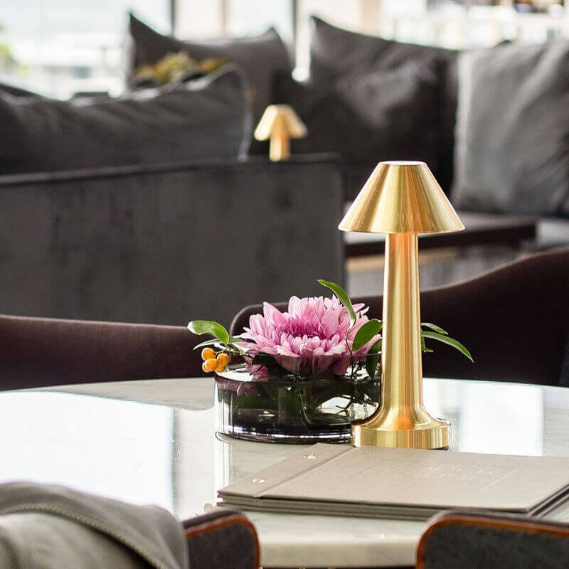 Dimmbare LED Tischleuchte Modern Design