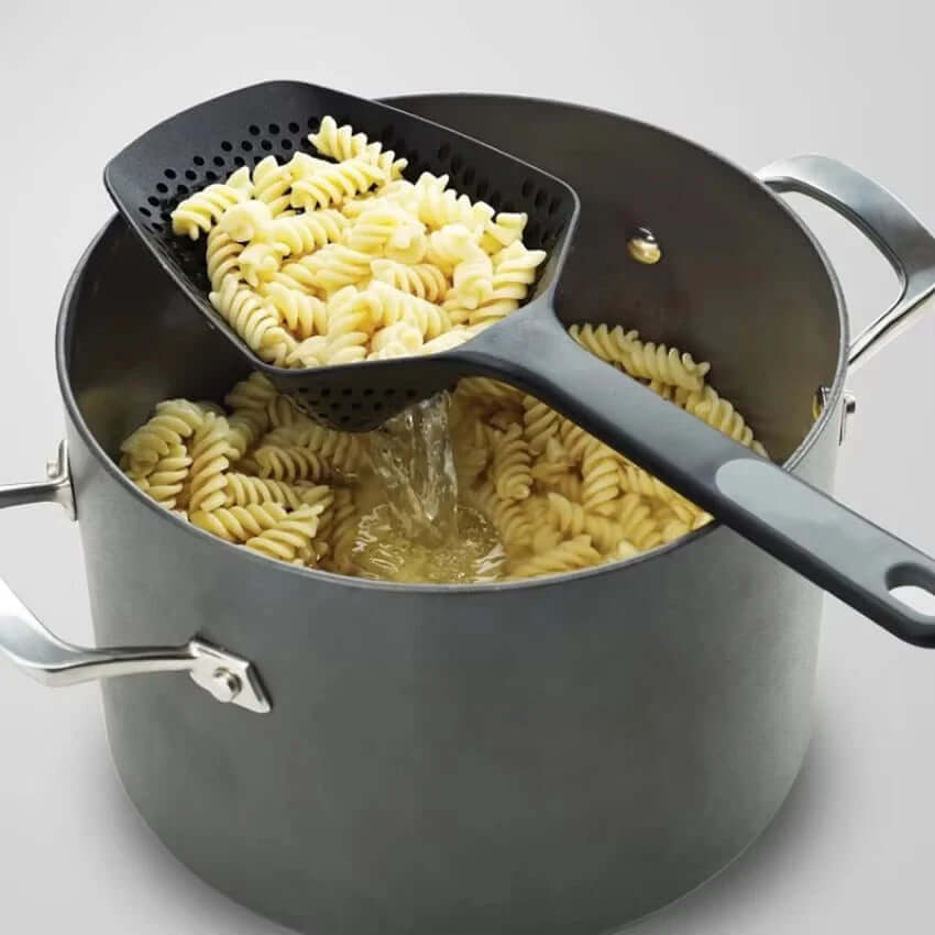 Grande passoire de cuisine pour égoutter