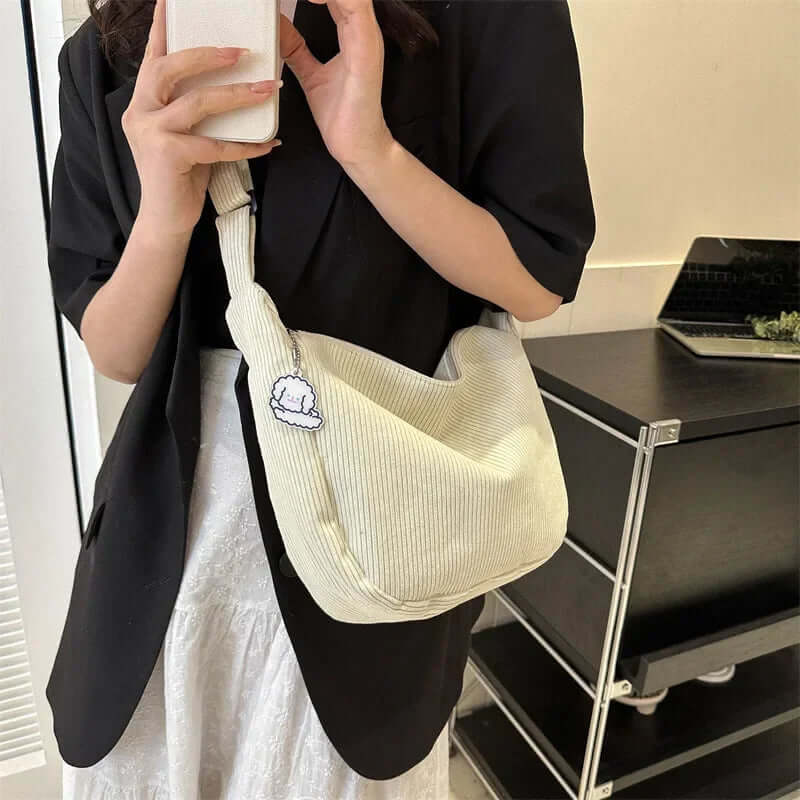 Sac à bandoulière en velours côtelé pour femme