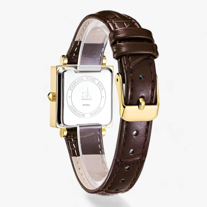 Montre femme carrée - Design moderne et élégance