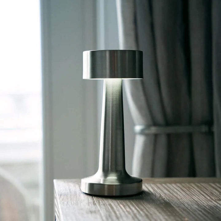 Lampe de table LED moderne à intensité variable - à piles et sans fil