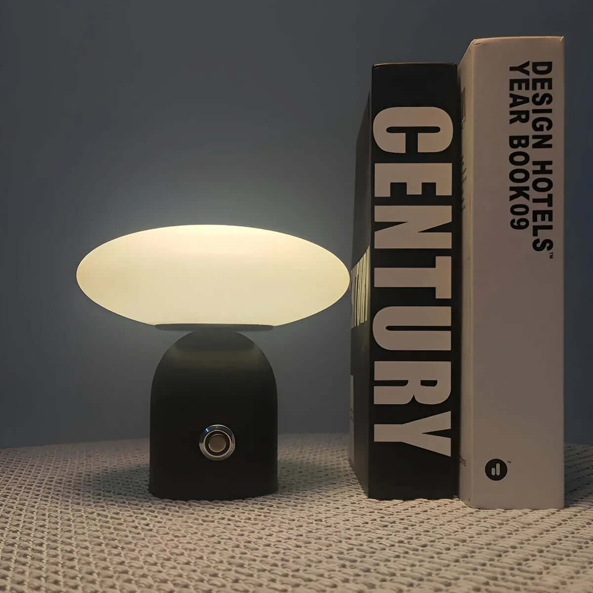 Lampe de table LED scandinave design champignon à piles Nordic