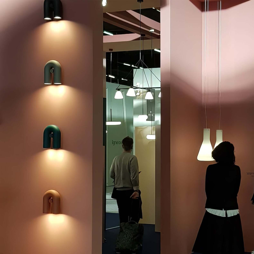 Verstellbare U-förmige LED Wandleuchte