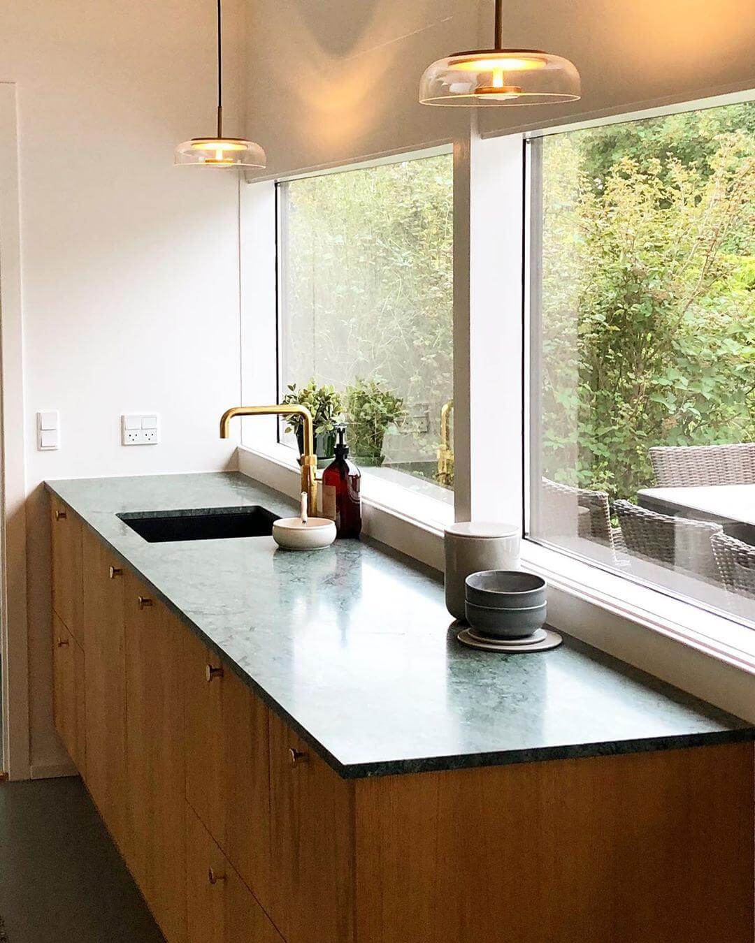 Moderne Pendelleuchte - Messing & Glas