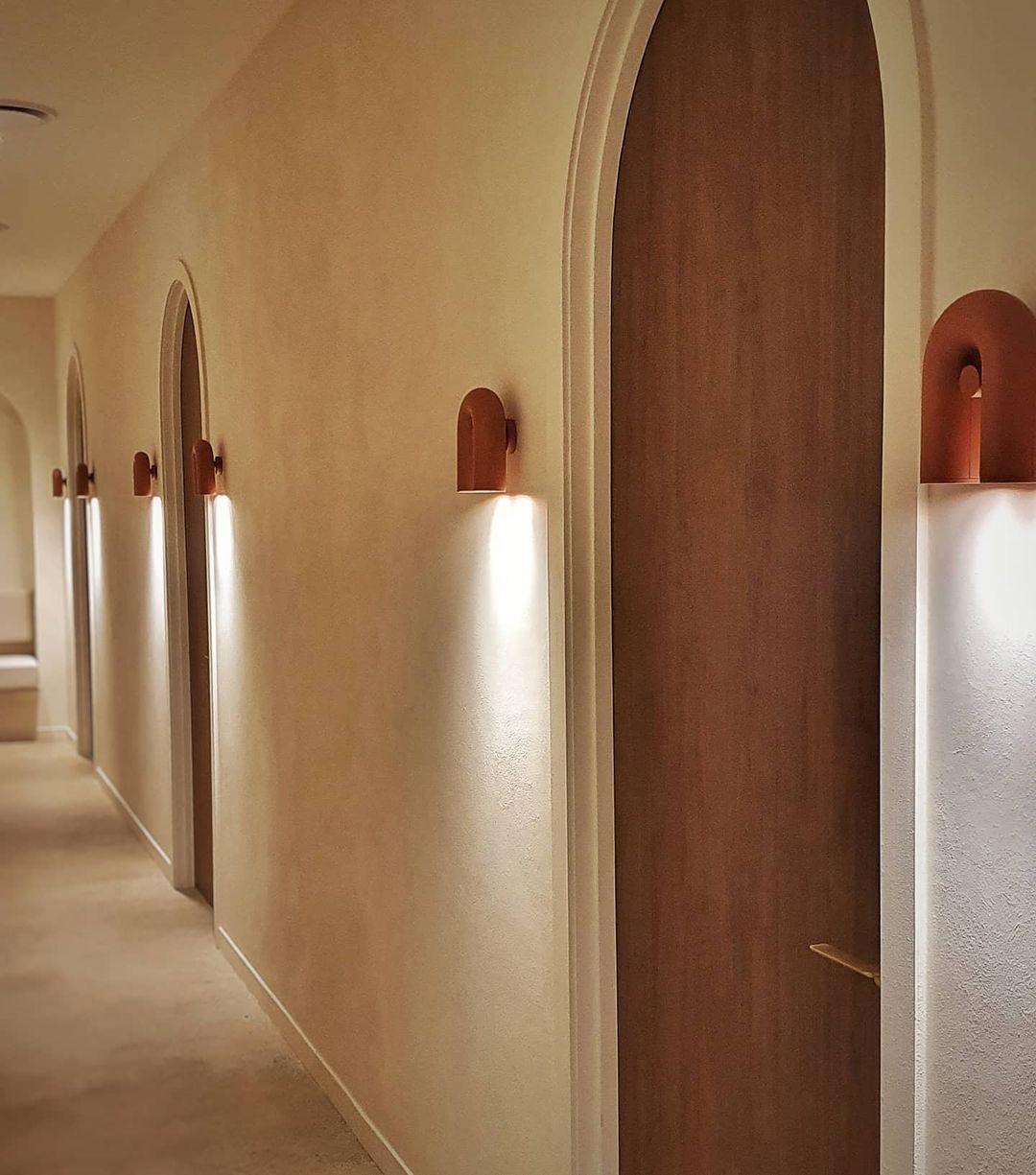 Verstellbare U-förmige LED Wandleuchte