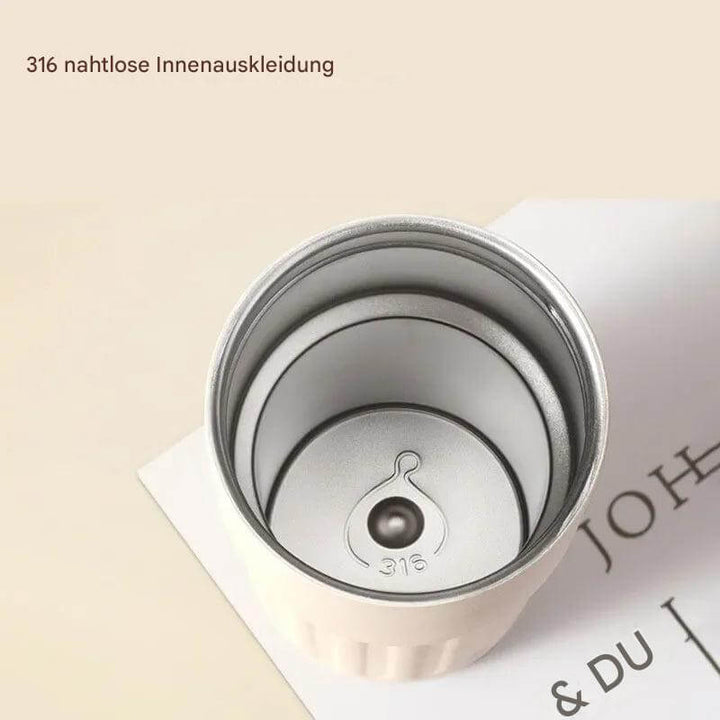 Isolierter Thermobecher mit Temperaturanzeige