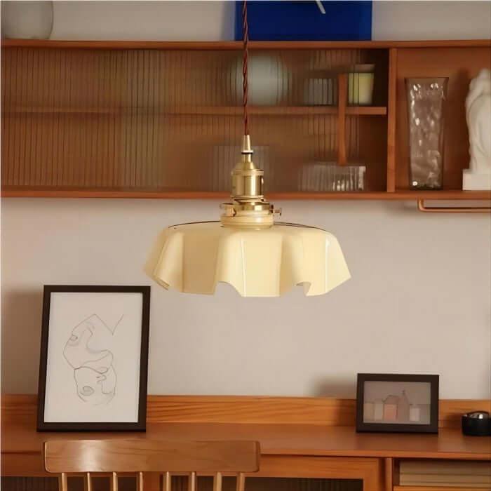 Lampe suspendue rétro fleur en verre crème