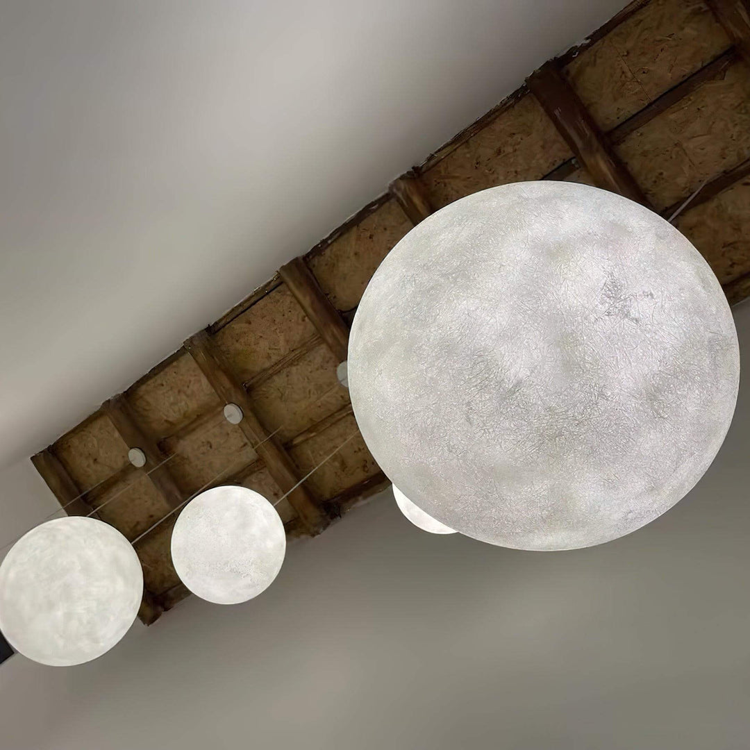 Lampe suspendue Moon au design moderne