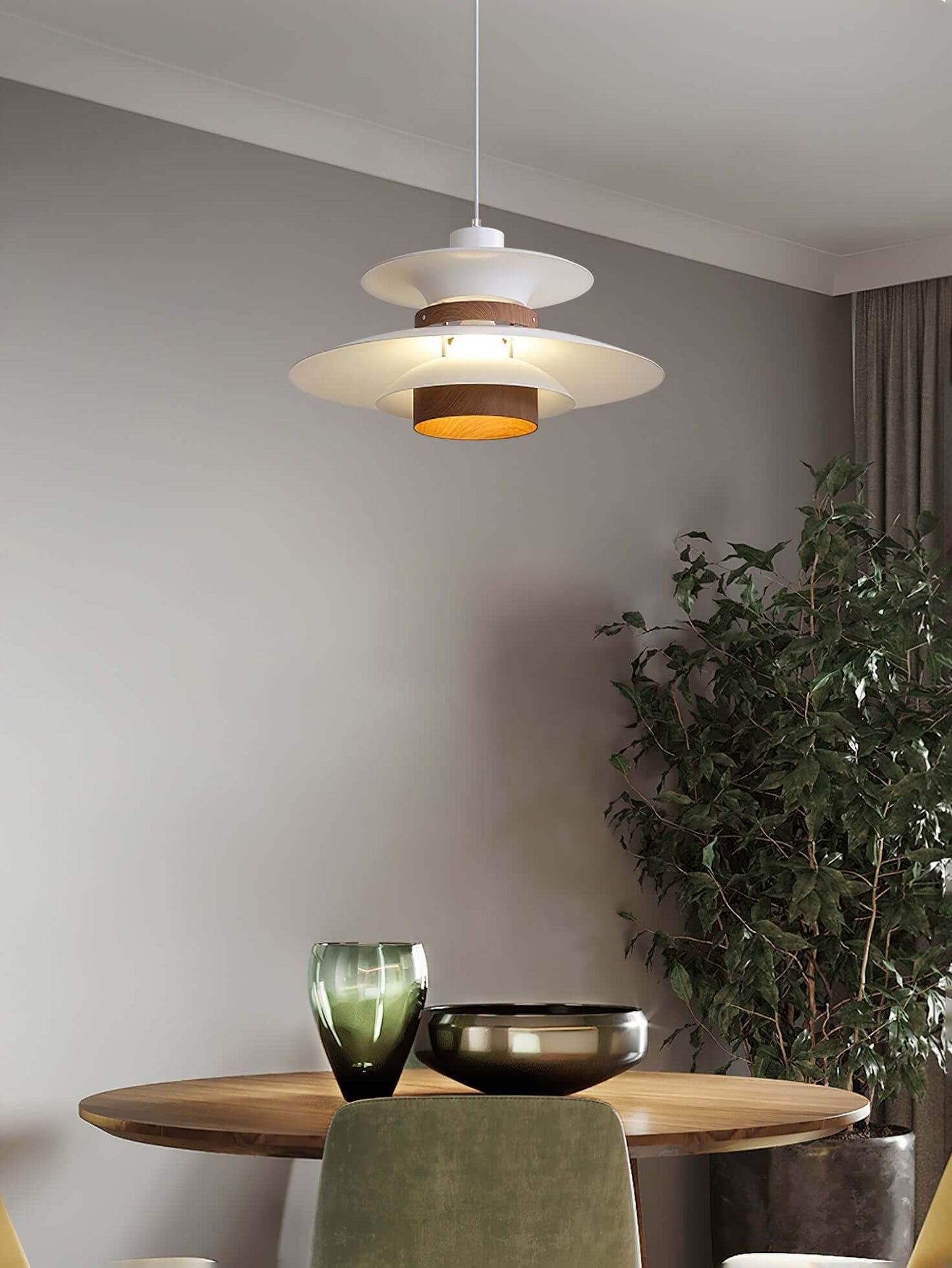 Moderne Metall-Pendelleuchte