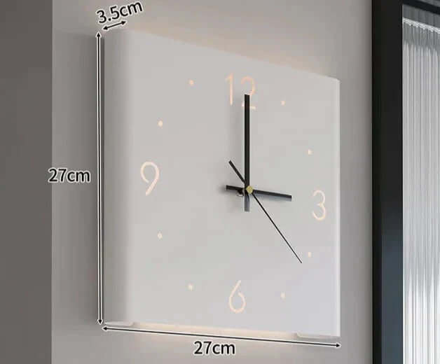 Zweiseitige Quadratische Wanduhr mit Beleuchtung