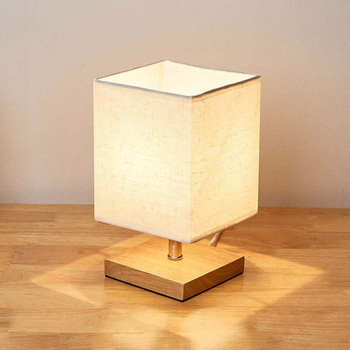 Minimalistische Tischlampe Holz & Leinen
