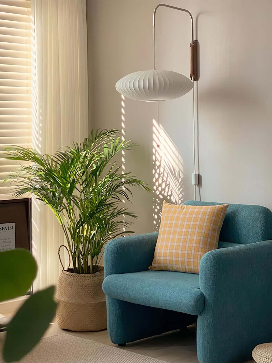 Applique murale moderne design boule lumière blanche chaude