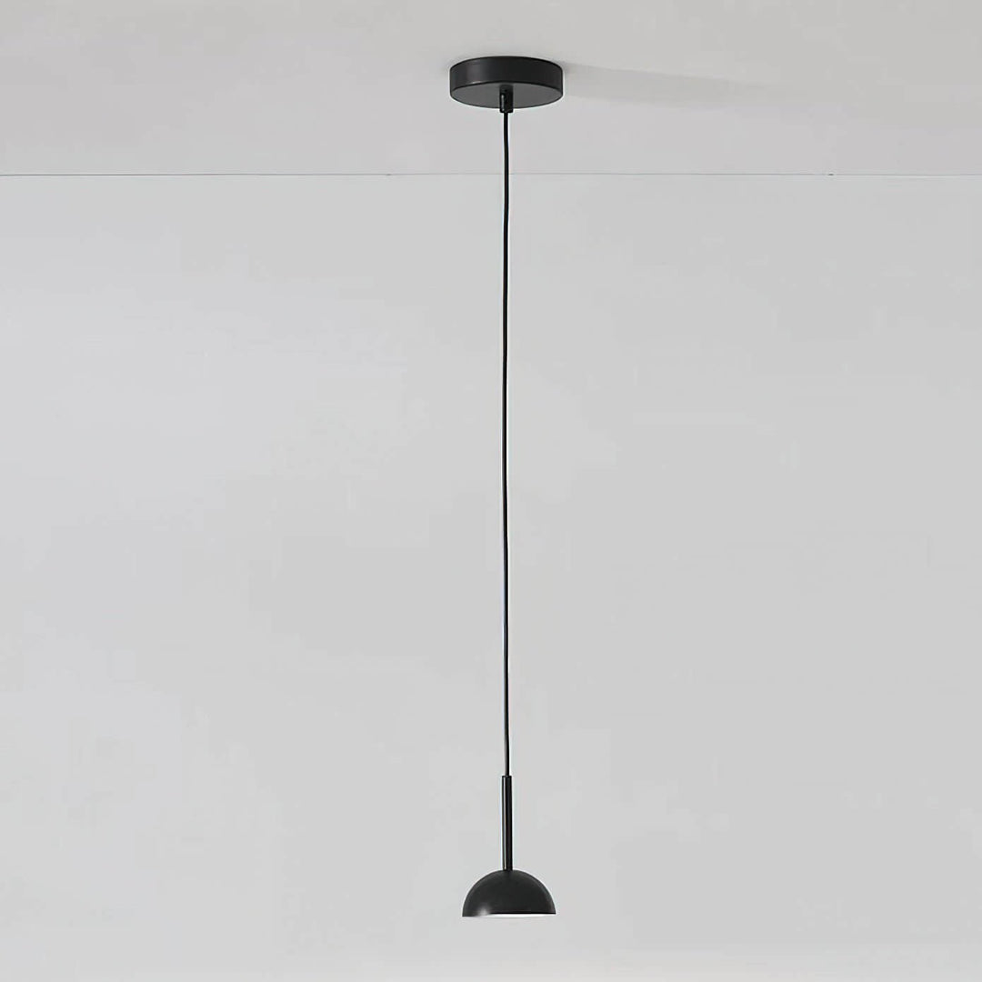 Lampe suspendue géométrique en métal