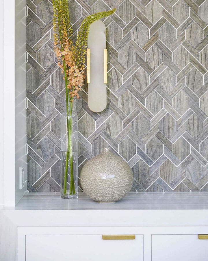 Langgestreckte Alabaster-Wandleuchte