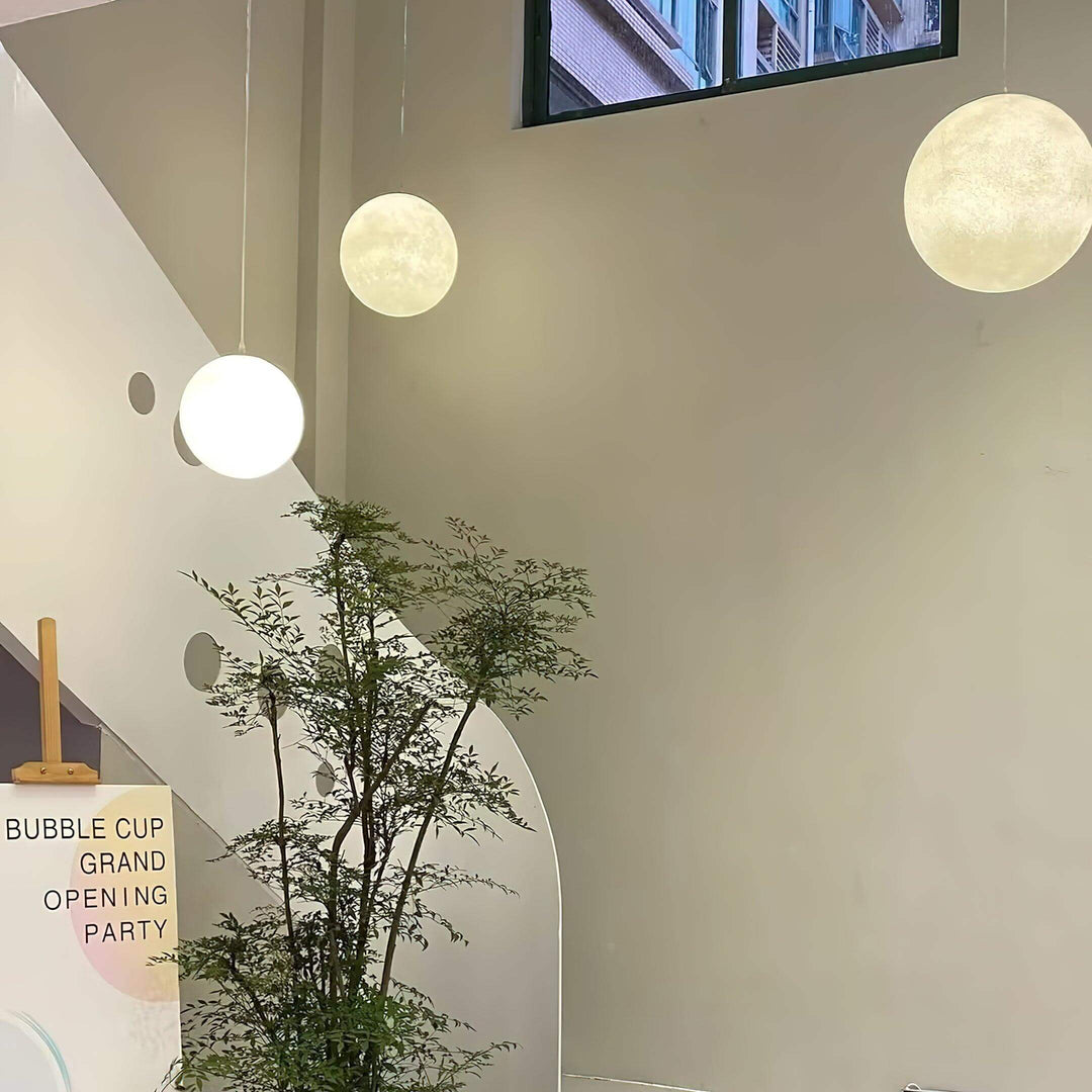 Lampe suspendue Moon au design moderne