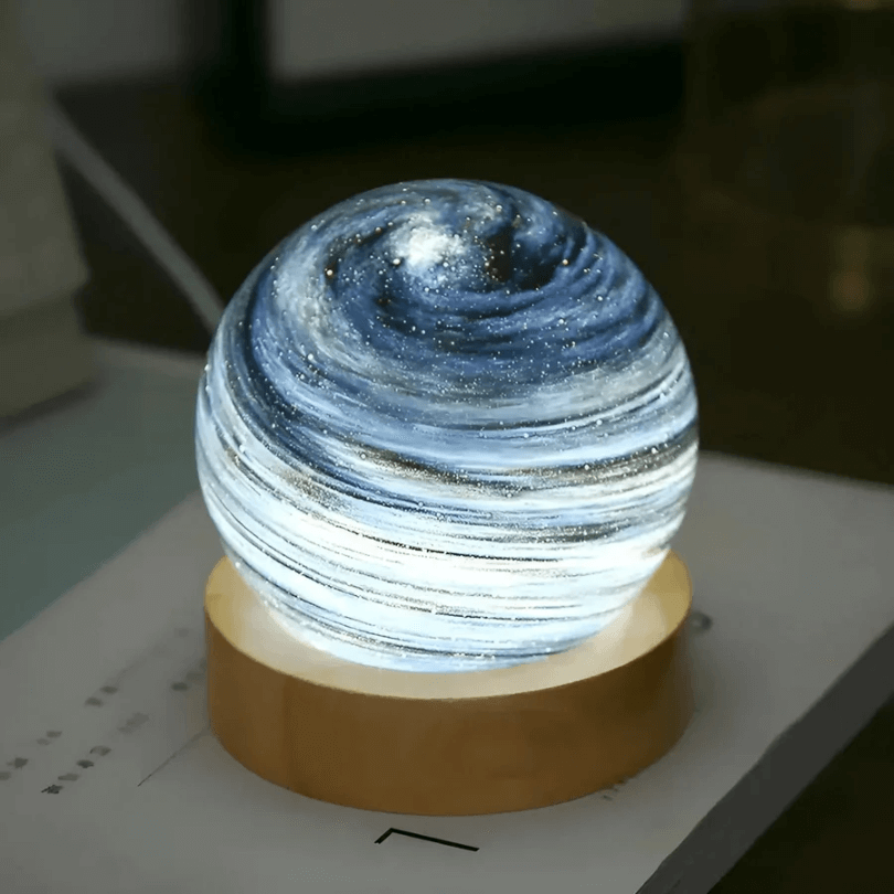 Mini lampe planète 3D avec base en bois