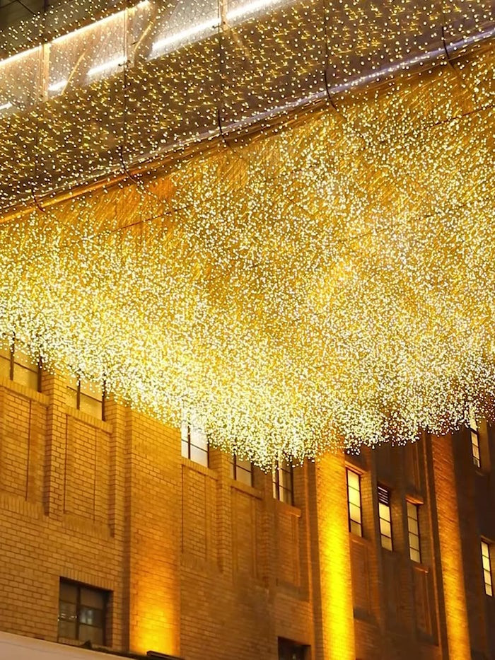 "50m Weihnachtsvorhang Lichterkette IP44, warmweiße LED-Leuchten, wasserfest für Garten oder Terrasse, Wasserfall-Effekt"