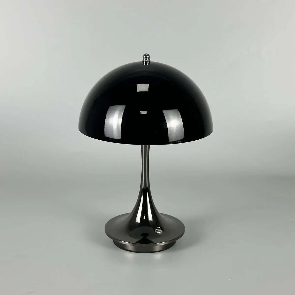Dimmbare LED Blütenlampe - Kabellos & Modern