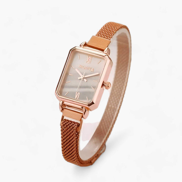 Montre femme carrée avec bracelet magnétique