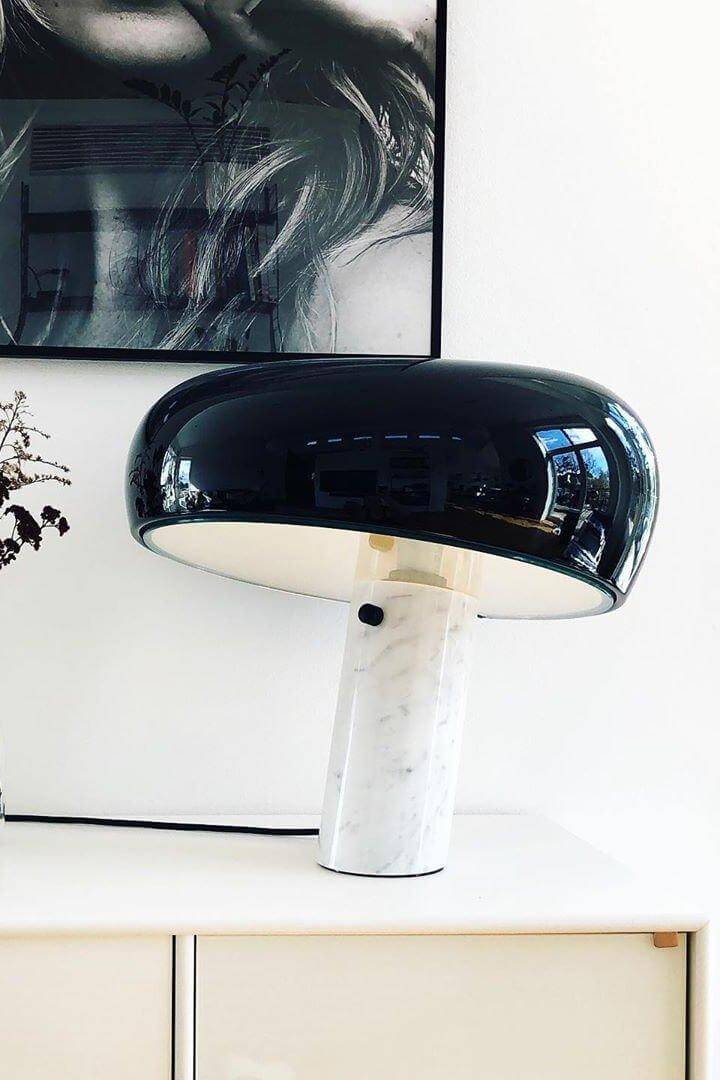 Lampe de table design en marbre