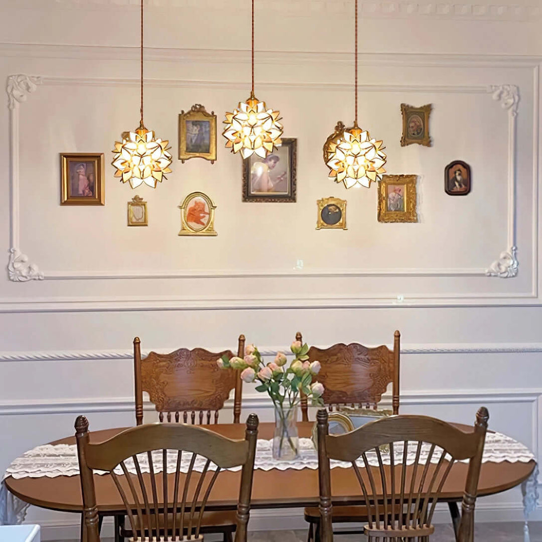 Lampe à suspension en coquillage Kapiz faite à la main