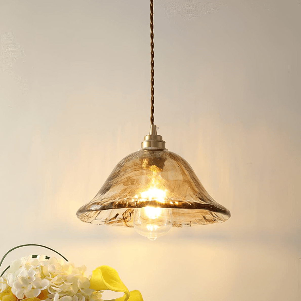 Suspension vintage en verre marron clair