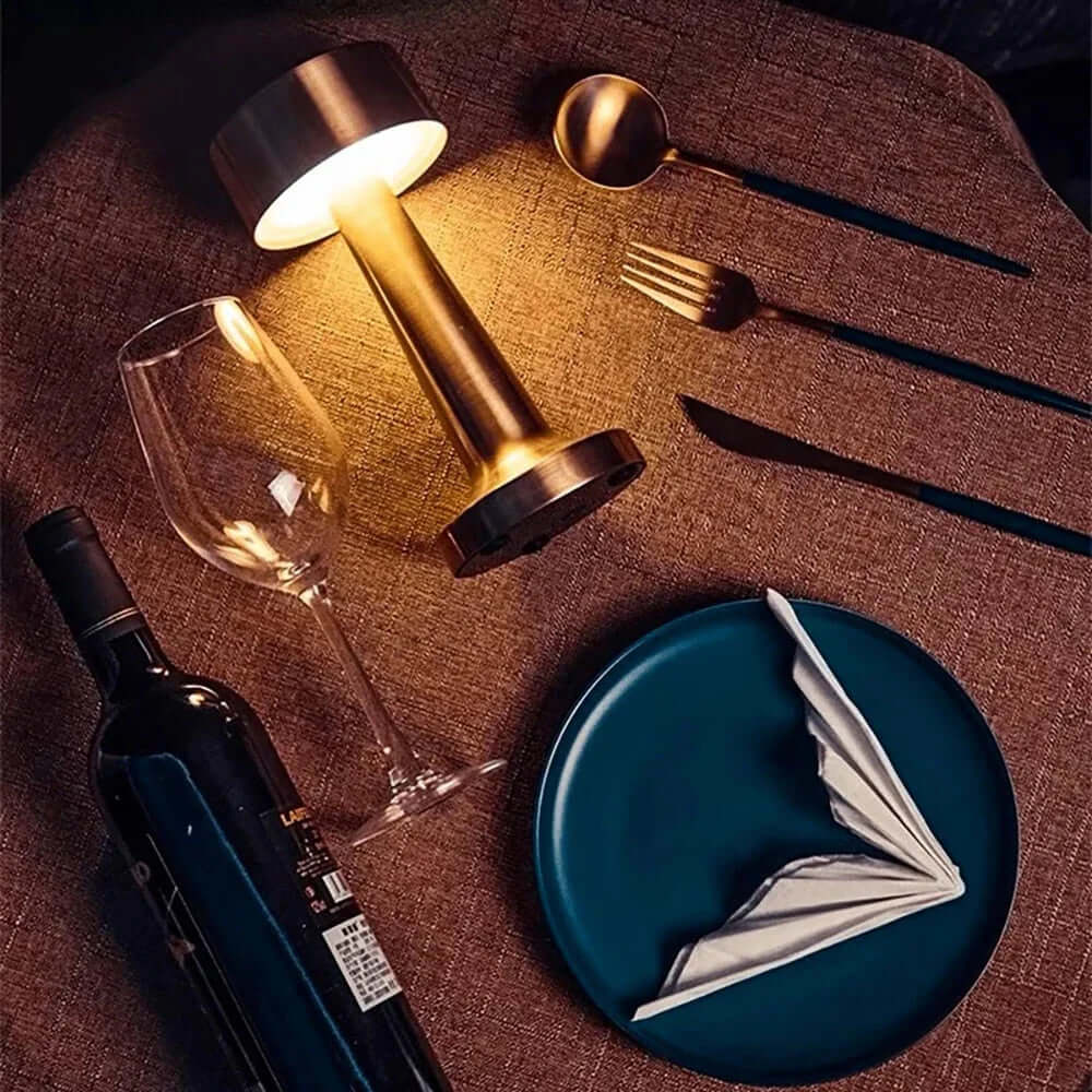 Lampe de table LED moderne à intensité variable - à piles et sans fil