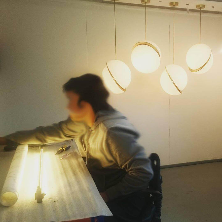 Suspension en forme de lune Design moderne