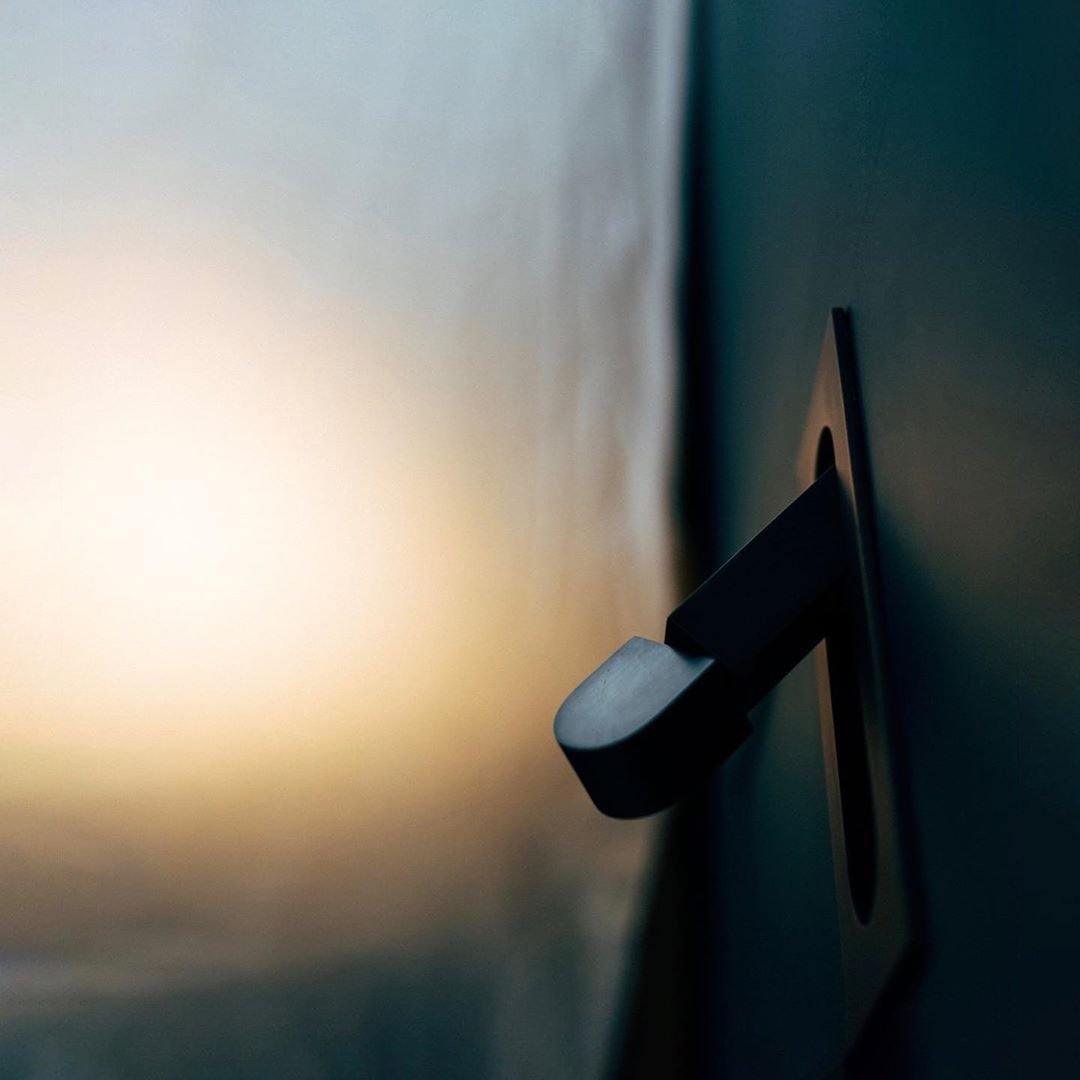 Lampe de chevet LED moderne - intensité variable
