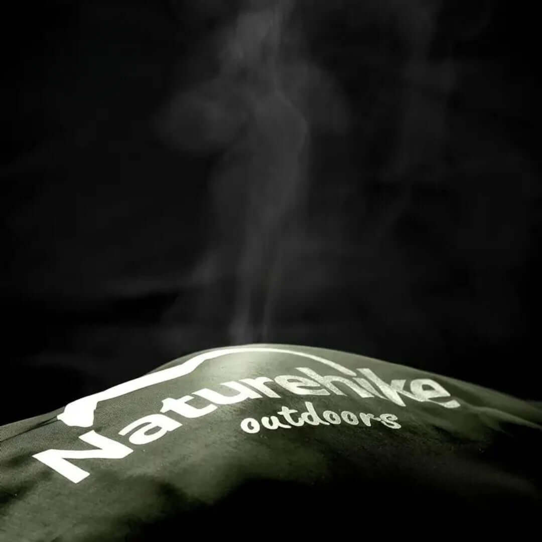 Sac de couchage ultra-léger et chaud pour le camping et les activités de plein air