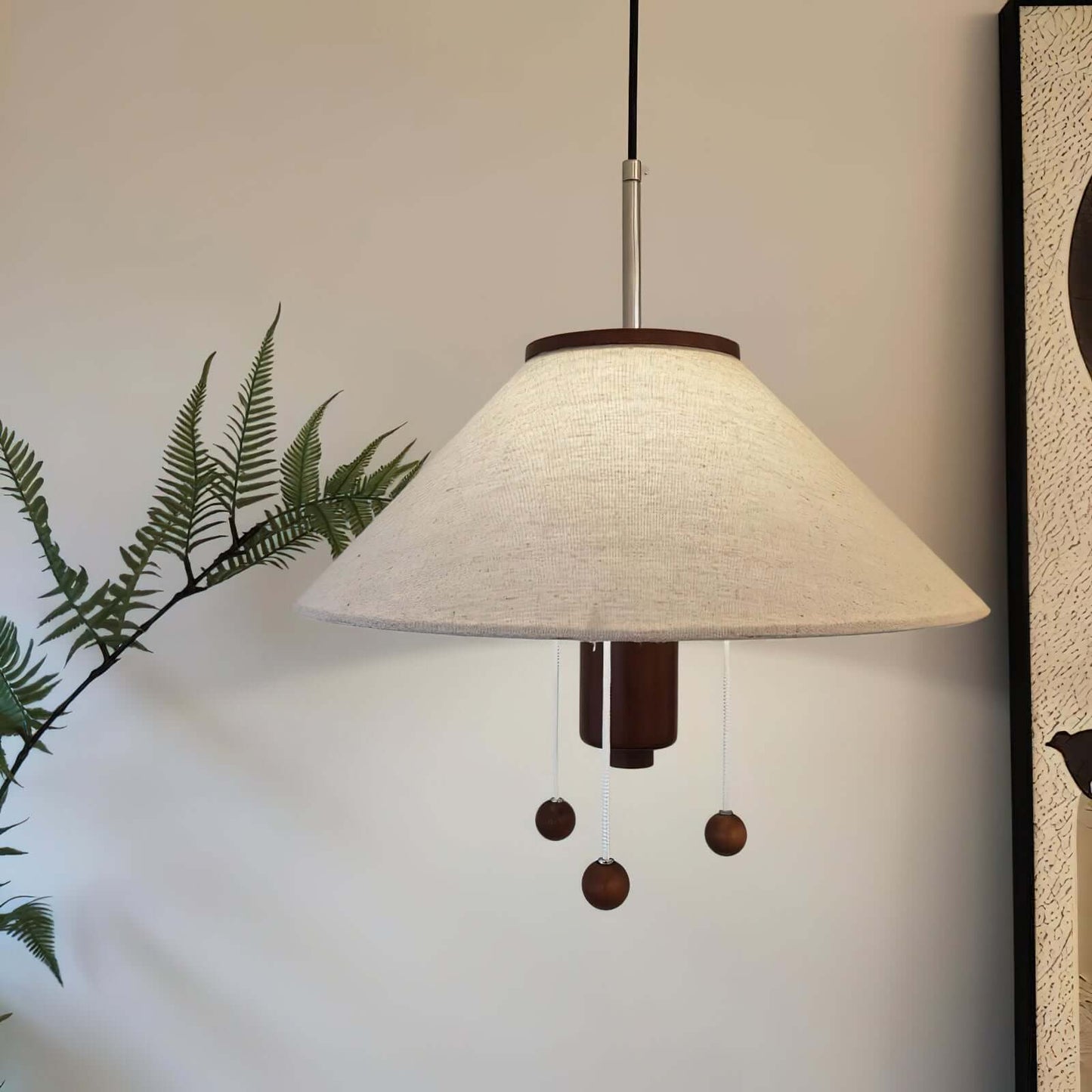 Suspension design pieuvre, noyer et blanc
