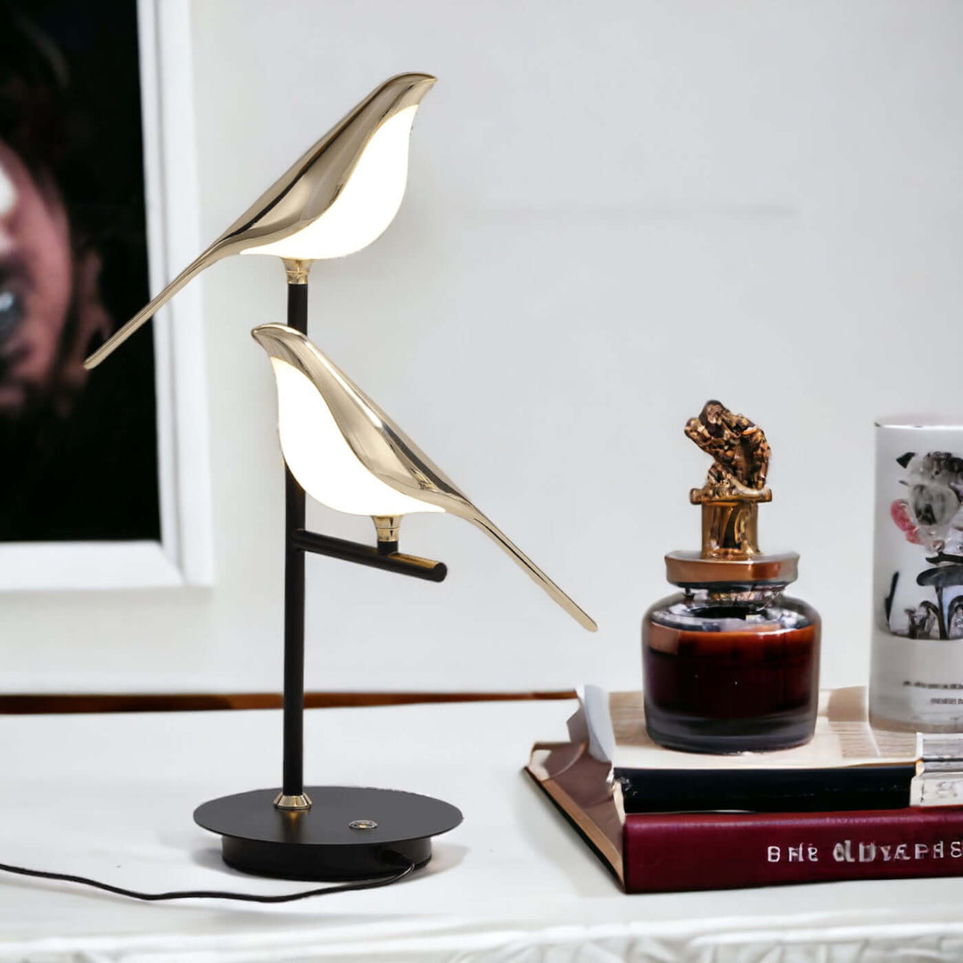 Lampe de table LED moderne au design oiseau