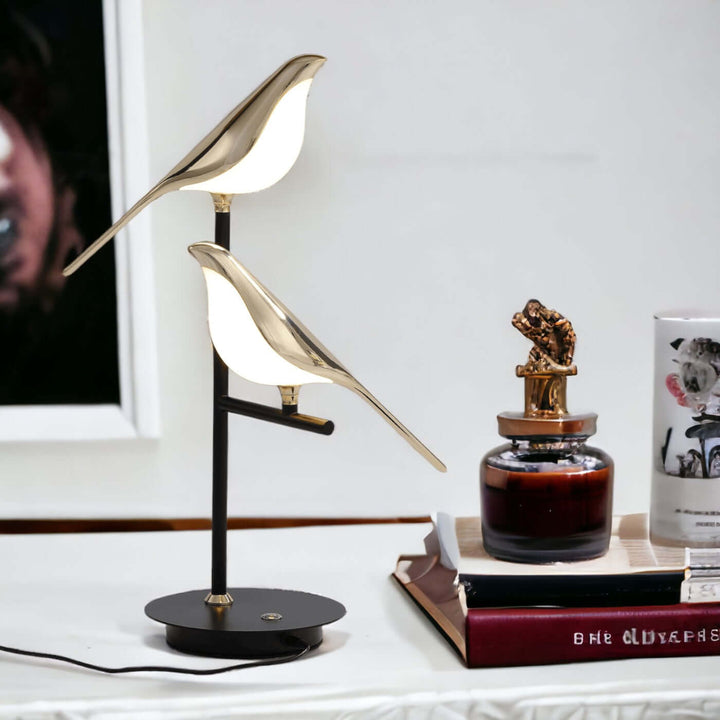 Lampe de table LED moderne au design oiseau