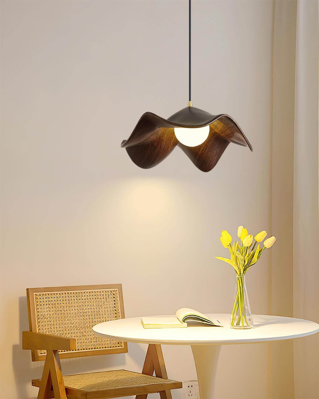 Lampe suspendue design en forme de fleur de lotus