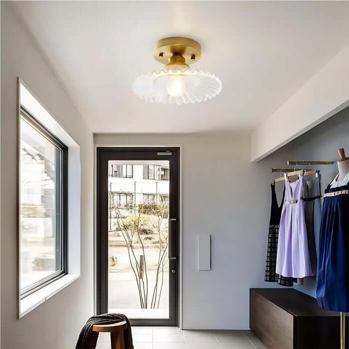 Plafonnier à pétales nervurés